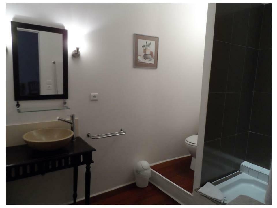 La Villages Chambres D'Hotes Vallabrègues Екстериор снимка